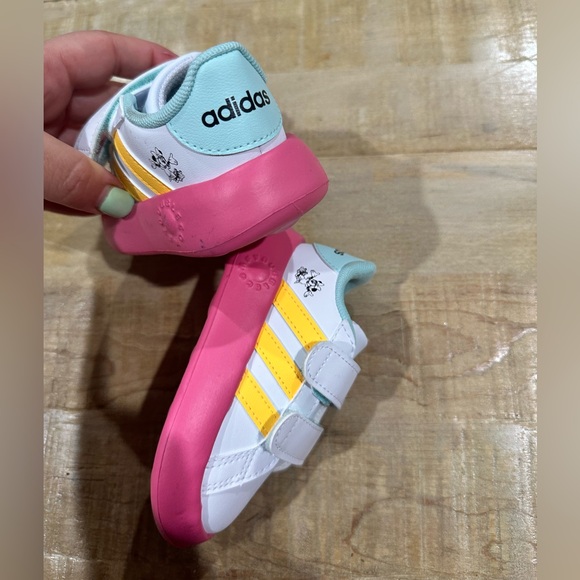 Adidas x disney baby girls kids Minnie Mouse Grandcourt Sneaker tennis shoes - Picture 9 of 15